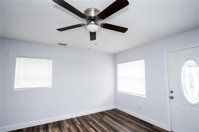 Building Photo - 1039 Woodland Ave