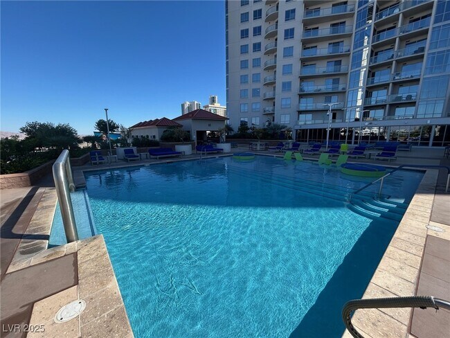 Building Photo - 200 W Sahara Ave