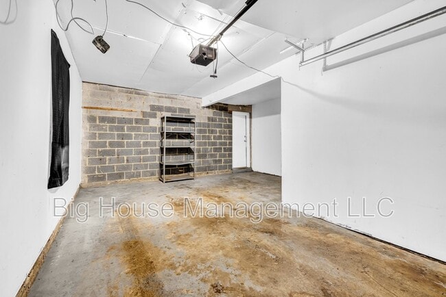 Building Photo - 4536 Reeves Pl