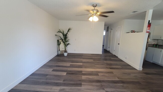 Building Photo - 2904 Marlin Ave