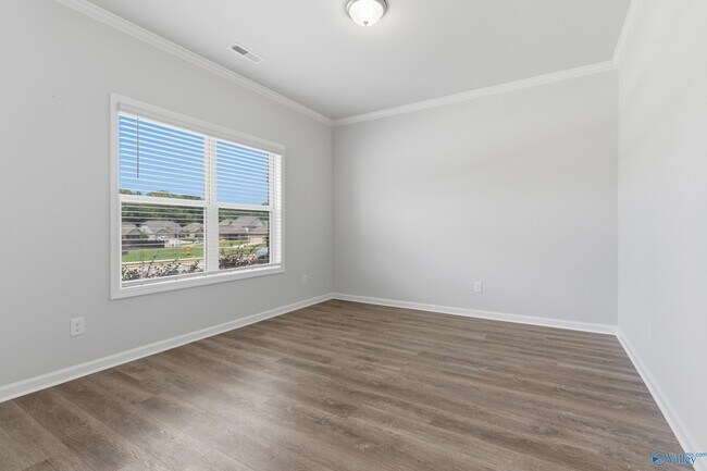 Building Photo - 212 Paladin St