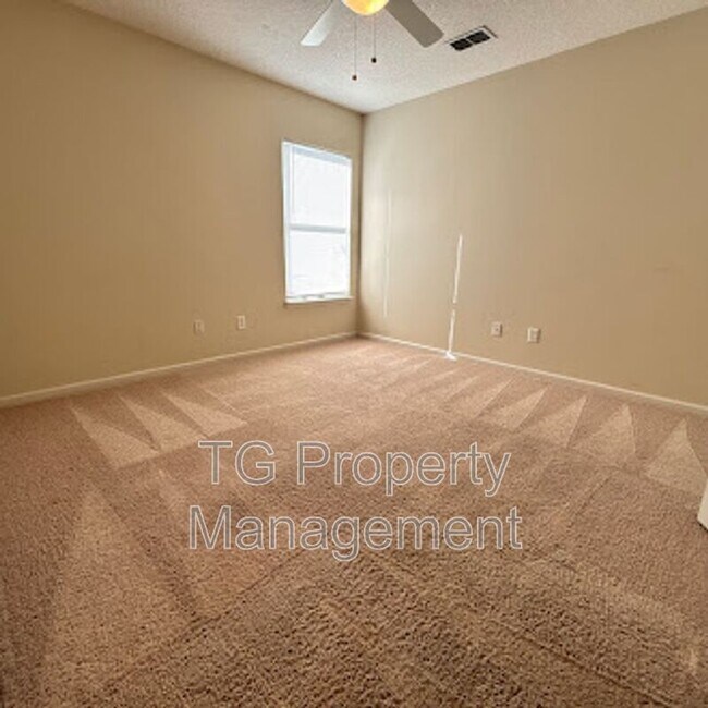 Building Photo - 2493 Brook Park Way