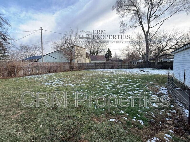 Building Photo - 805 Miami Blvd