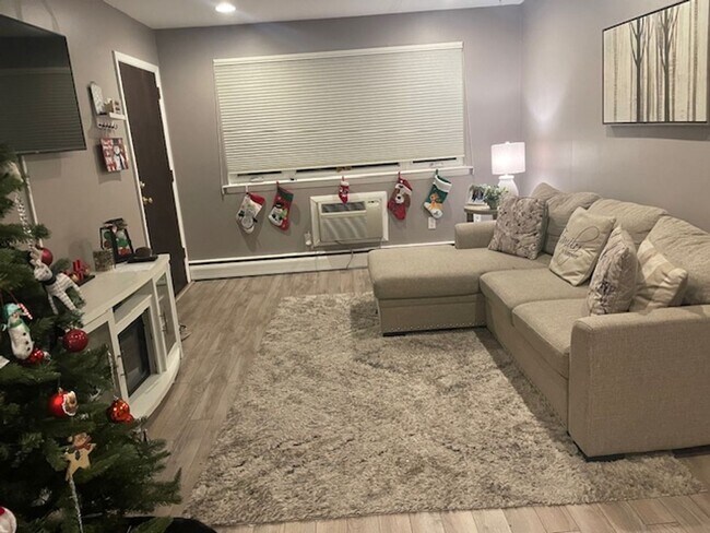 Building Photo - Lovely 2 bedroom in Broomall
