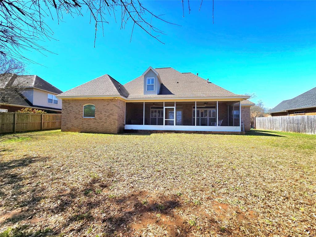 Building Photo - 310 High Pt Rdg