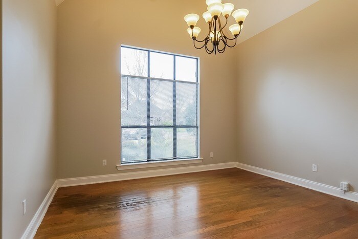 Building Photo - 5509 Timber Leaf Trail