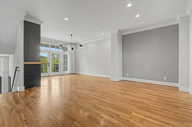 Building Photo - Townhome with Elevator at Park Station in Cary