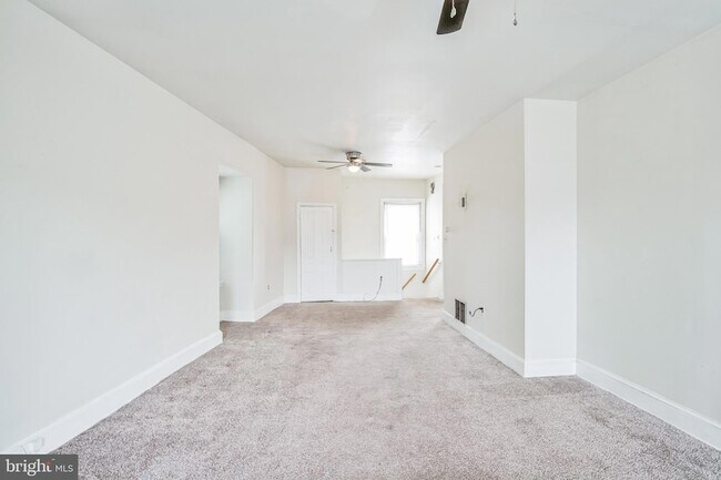 Building Photo - 4373 Cresson St