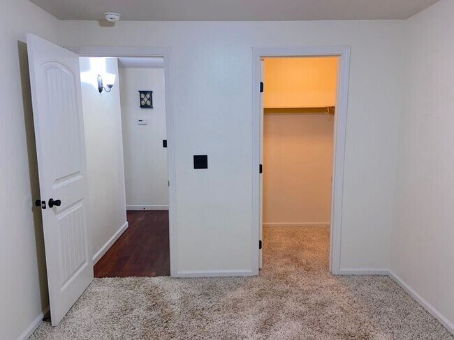 Building Photo - Sparks Single Story Home - 4 Bedrooms (Ree...
