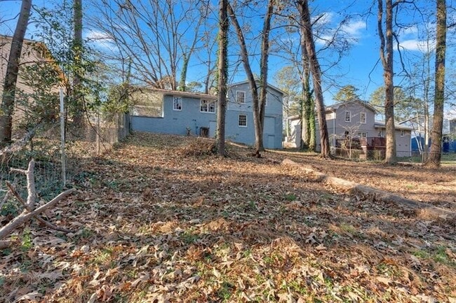 Building Photo - 2080 Bluffton Way