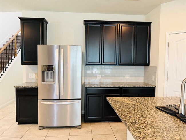 Building Photo - 2013 Hat Bender Lp