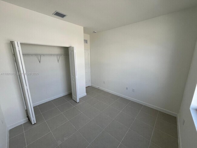 Building Photo - 11774 SW 231st Ln