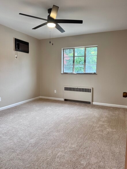 Bedroom - 4028 Harding Ave