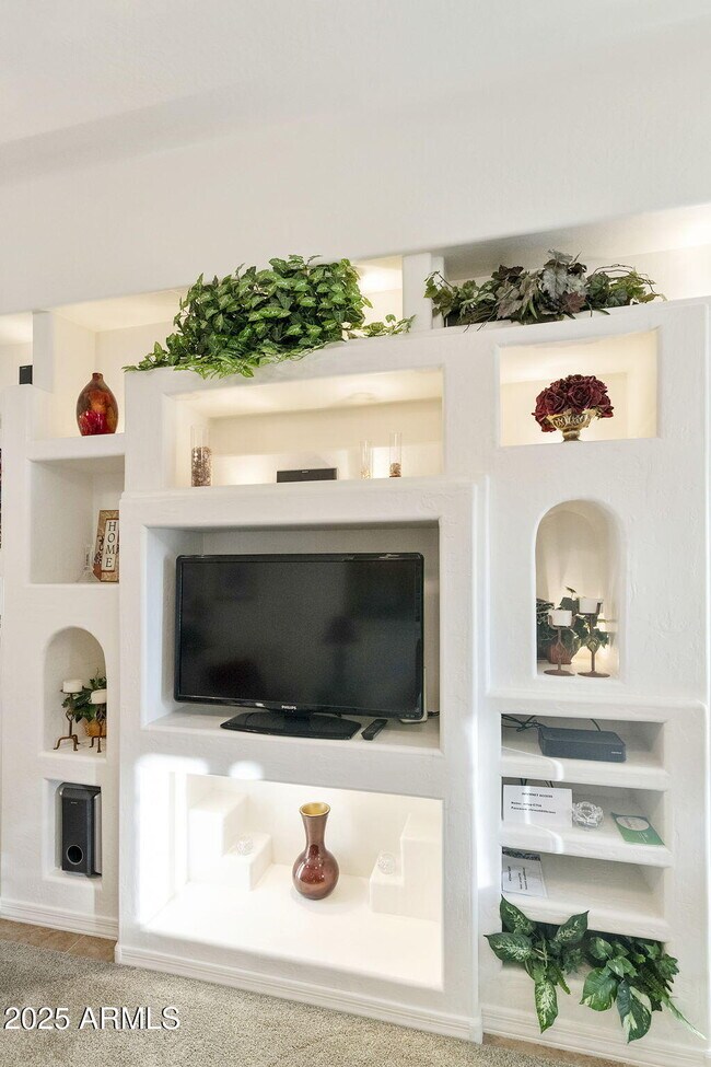 Building Photo - 4202 E Broadway Rd