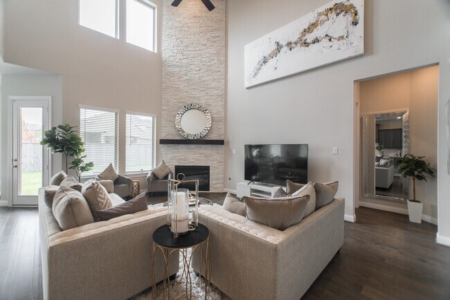 Building Photo - 73 Botanical Vista Dr