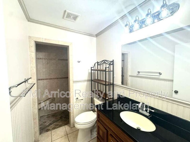 Building Photo - 1653 Lagoon Pl