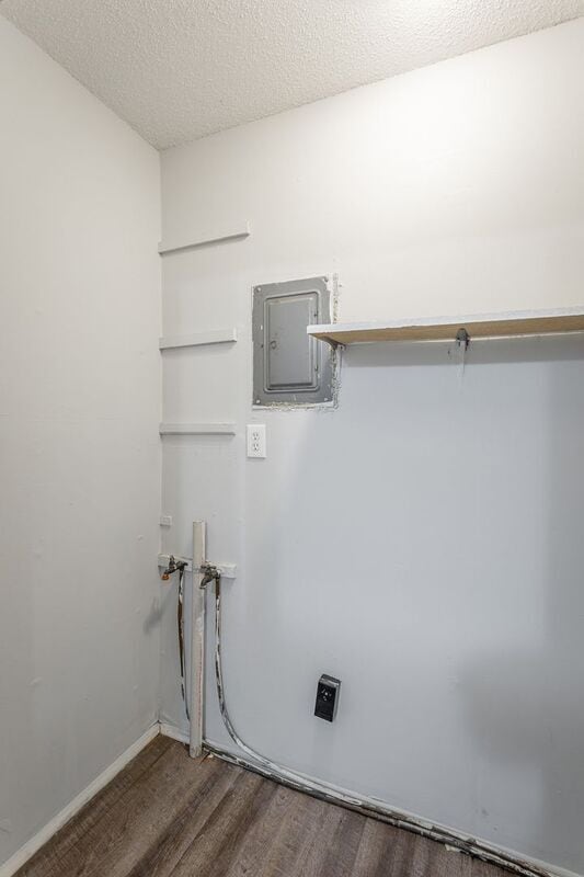 Building Photo - 4405 Delashmitt Rd