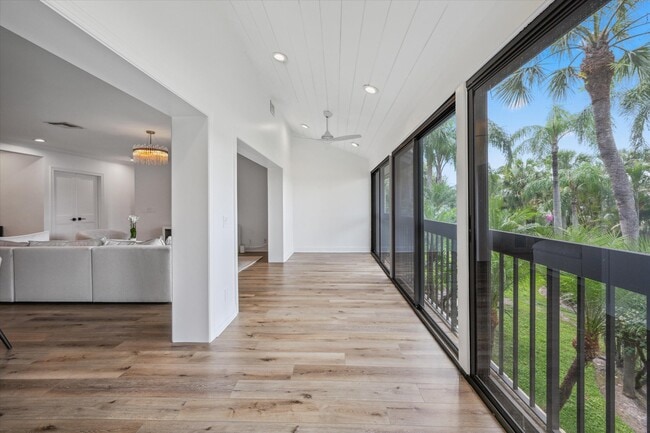 Building Photo - 11223 Pond View Dr