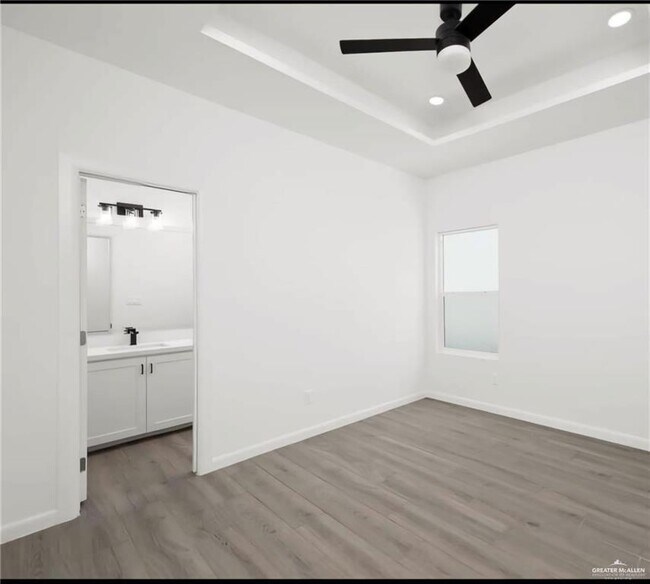 Building Photo - 10 East St