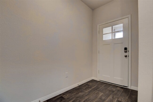 Building Photo - 228 Sunniberg Lp