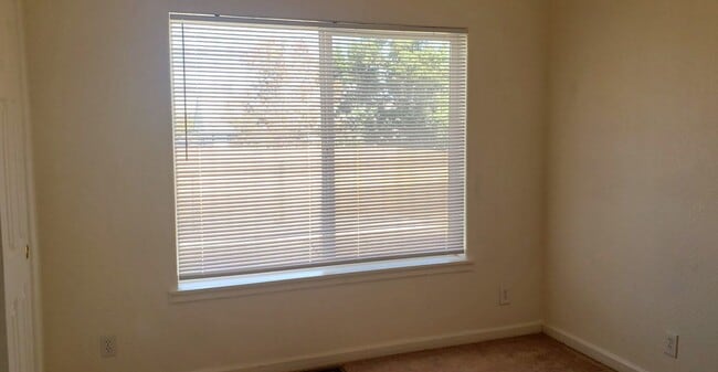 Building Photo - 3 bedroom home in Mason Valley's  Walker R...