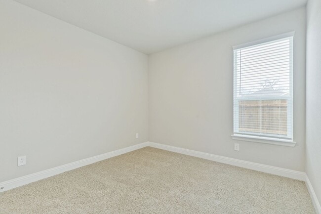 Building Photo - Bright, Brand-New Living in Denton’s Eagle Cree