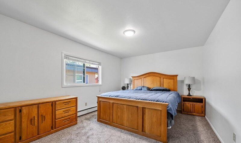 Building Photo - 227 E 12th Ave