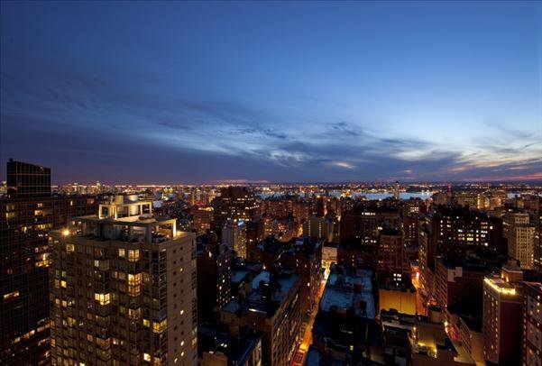 Building Photo - 800 Sixth Avenue