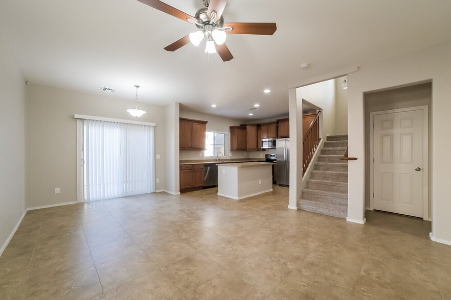 Building Photo - 477 N Citrus Ln