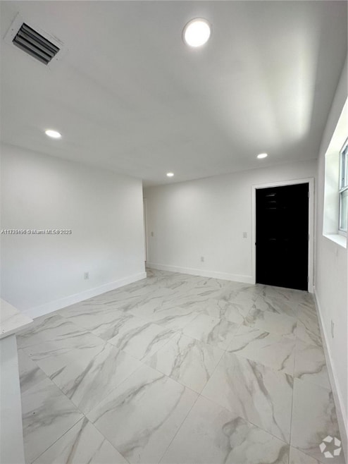 Building Photo - 1445 NW 34th St