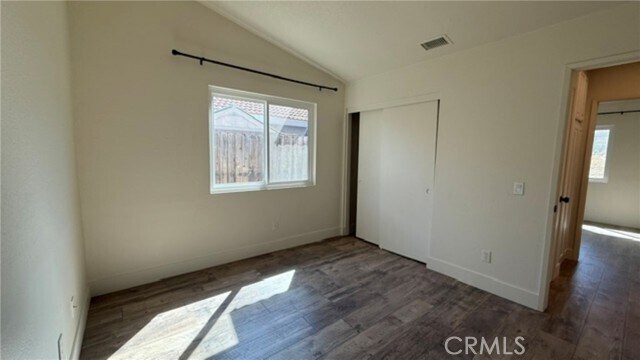 Building Photo - 39233 Rising Hill Dr