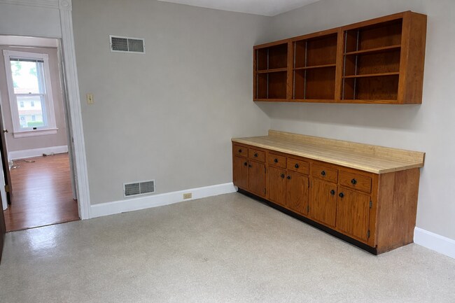 Building Photo - 16A Manor Ave