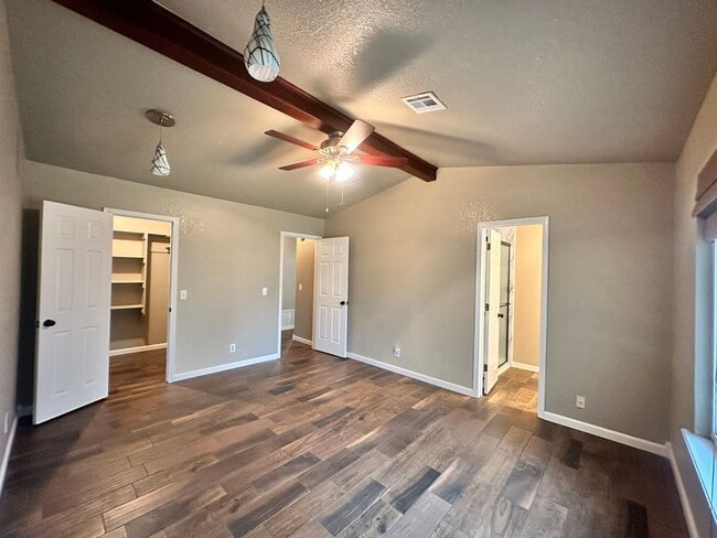 Building Photo - 3 Bed 2 Bath Home in Windsor Estates