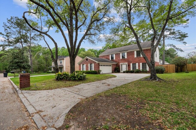 Primary Photo - 3807 Forest Village Dr