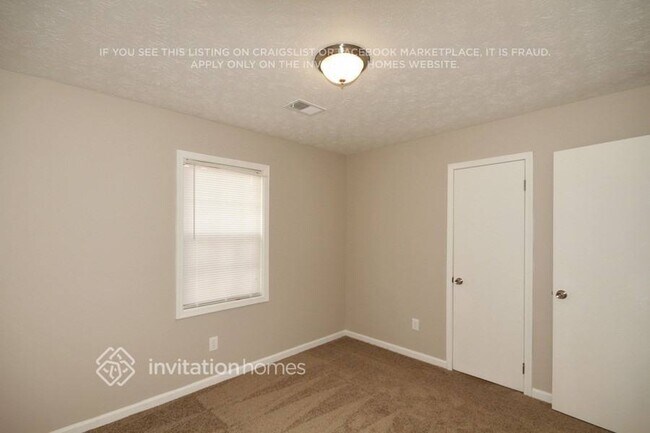 Building Photo - 4210 Burgundy Way