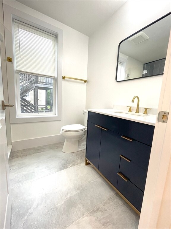 Building Photo - 16 Delle Ave