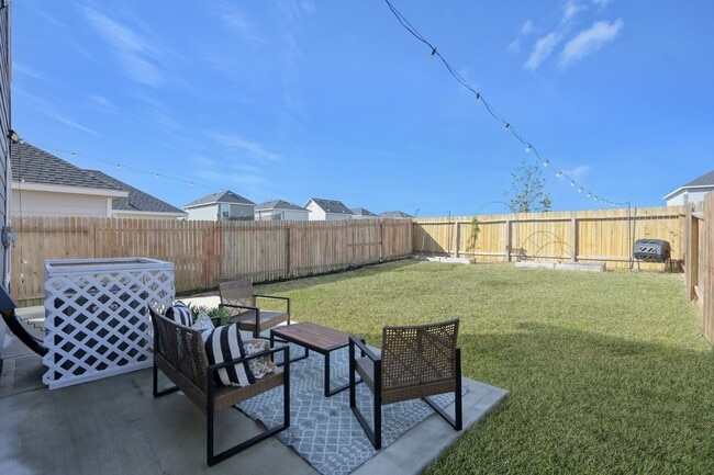 Building Photo - 16516 Jasmine Marie Pl