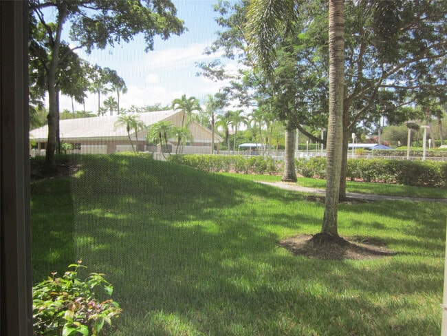 Building Photo - 7719 Trent Dr