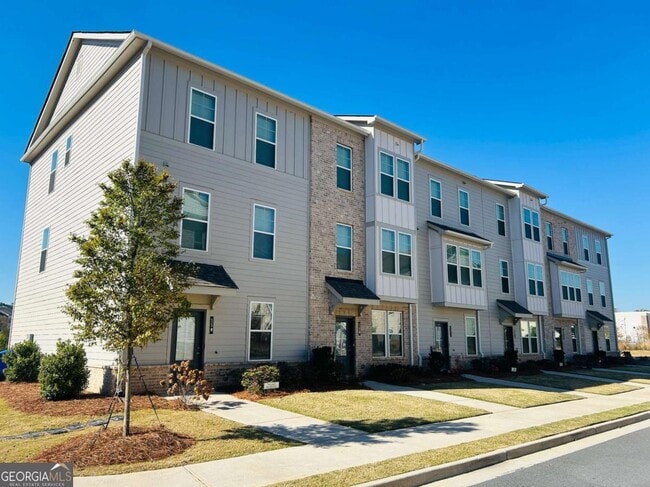 Primary Photo - 140 Reese St