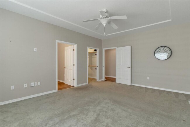 Building Photo - Contemporary West Salem Home