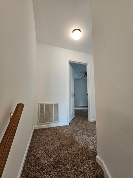 Upstairs Landing - 635 Wilderness Trl