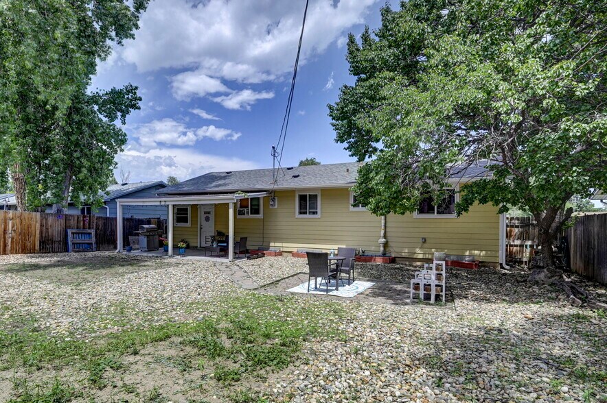 Building Photo - 1222 Hartford St