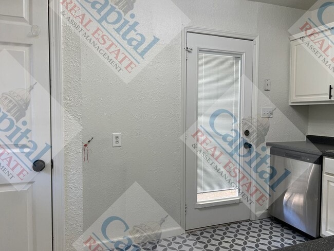 Building Photo - Welcome Home!