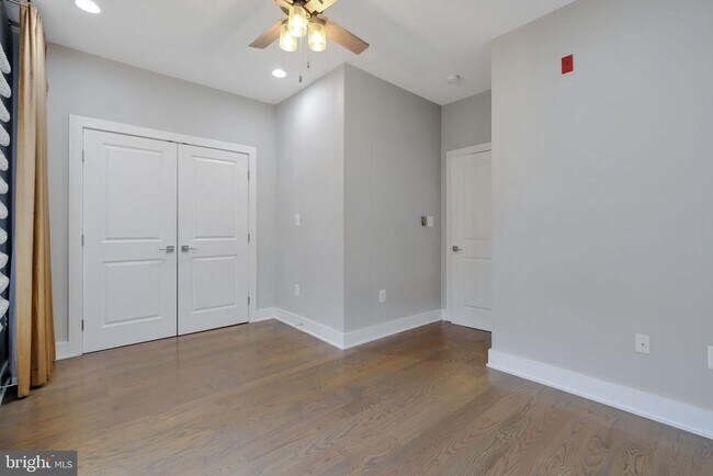 Building Photo - 1632 K St NE
