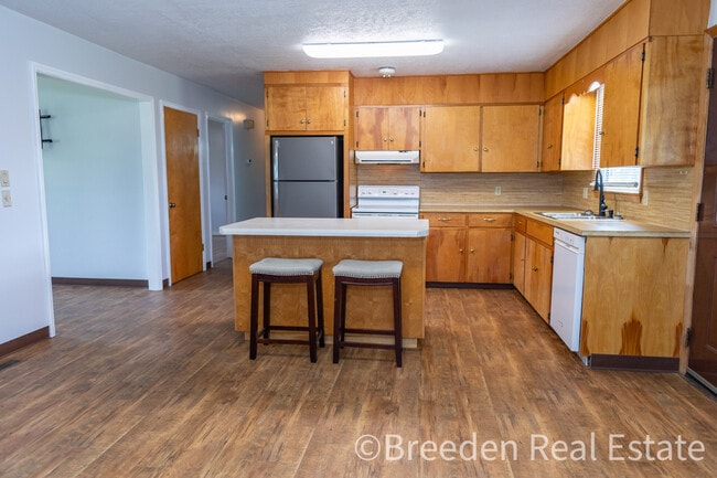 Building Photo - 4251 Dentons Chapel Rd