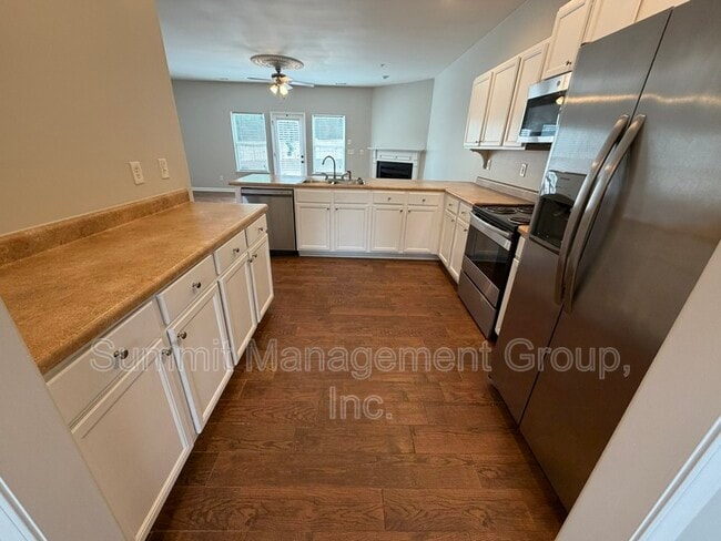 Building Photo - 180 Orchard Dr