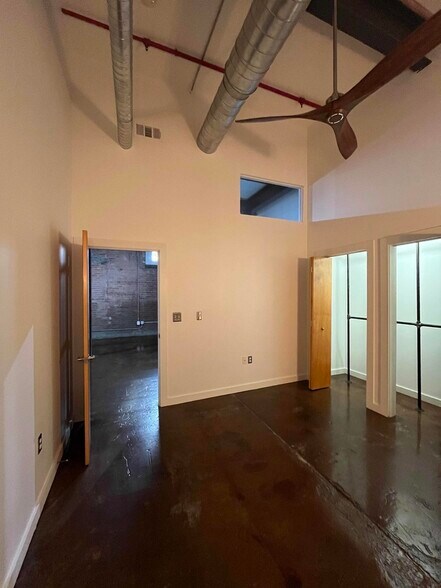 Building Photo - 1350 Rosa L Parks Blvd