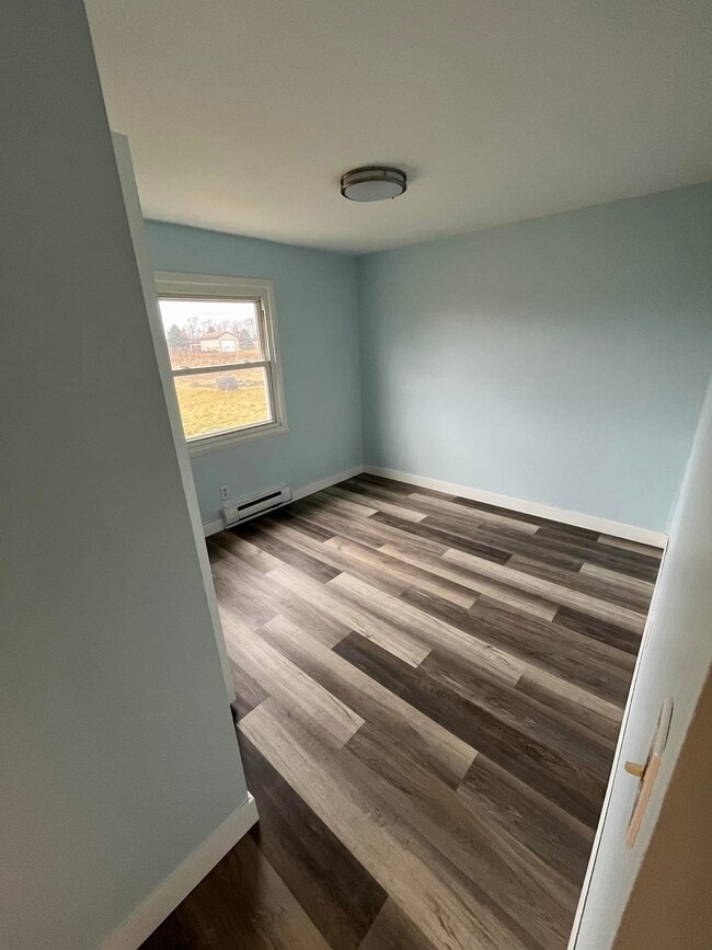 Building Photo - 290 S 368 E