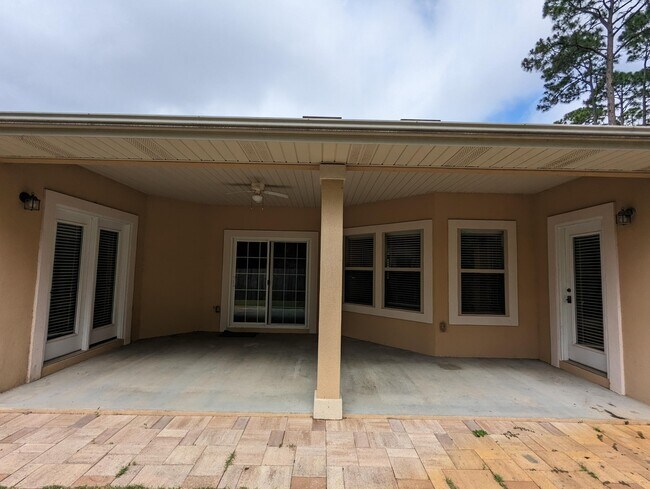 Building Photo - 1789 Ravenna Dr