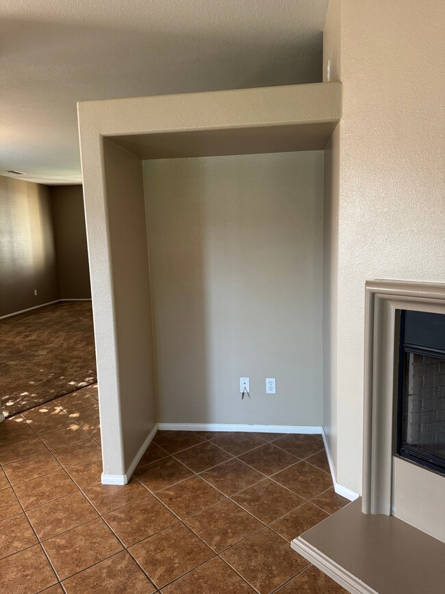 Building Photo - 2274 Purple Finch Ct